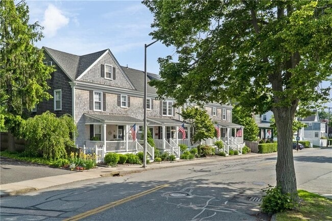 Building Photo - 88 Kay St