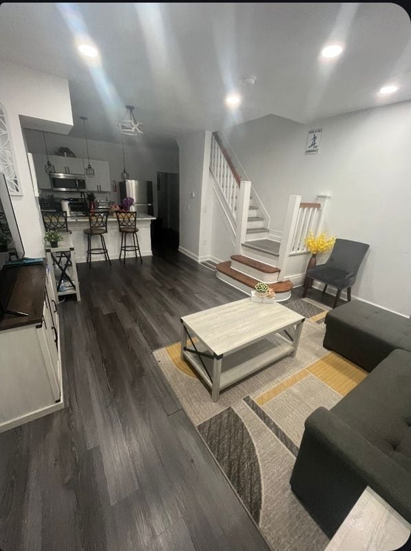 Building Photo - 821 S Vogdes St