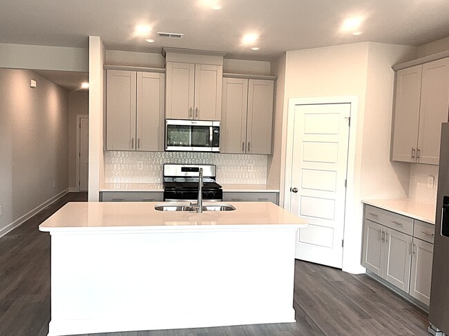 Photo - 1088 Appalachian Dr