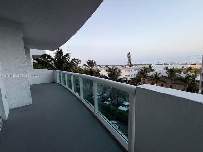 Photo - 7910 Harbor Island Dr Unidad 402