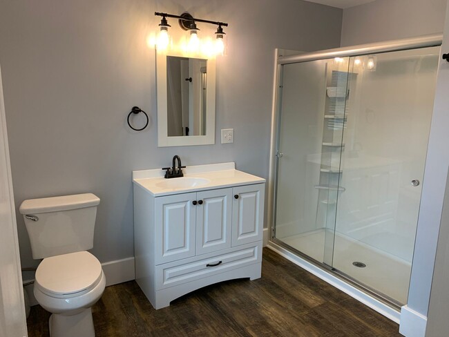 Photo - 223 E 9th St Unit 223 E 9th st. (Upstairs)