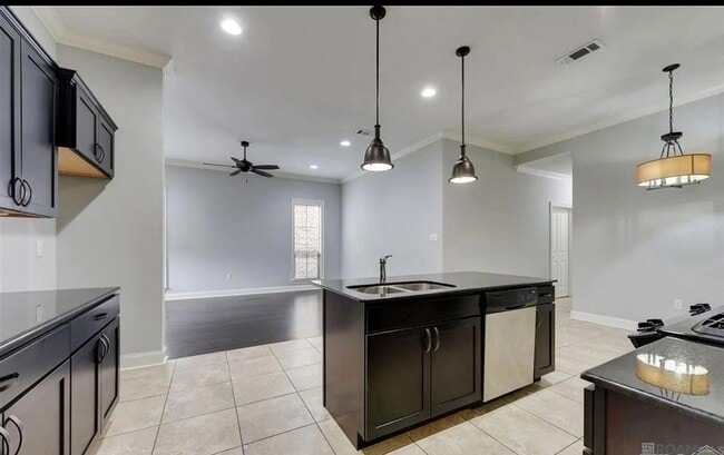 7853 Seville Ct