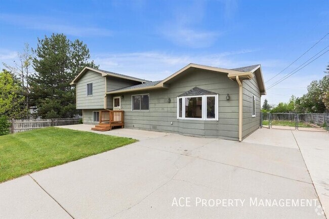 Building Photo - 7603 Dorothy Dr Rental