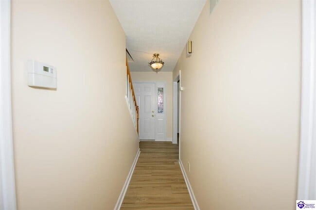 Photo - 1802 Oriole Dr