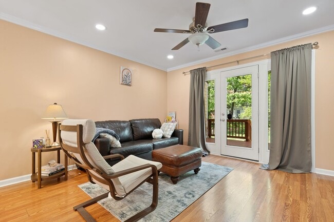 Photo - Sunlit Downing Creek townhome with private deck, open layout, and easy access to Duke, UNC, and RTP.