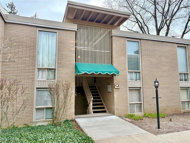 Building Photo - 6770 Chaffee Ct Unit Q1