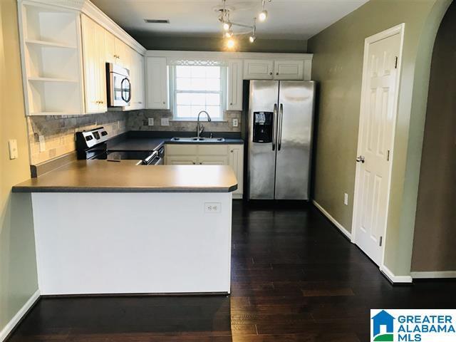 218 Hidden Creek Dr