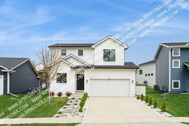 Photo - 16619 Oakwood Dr House