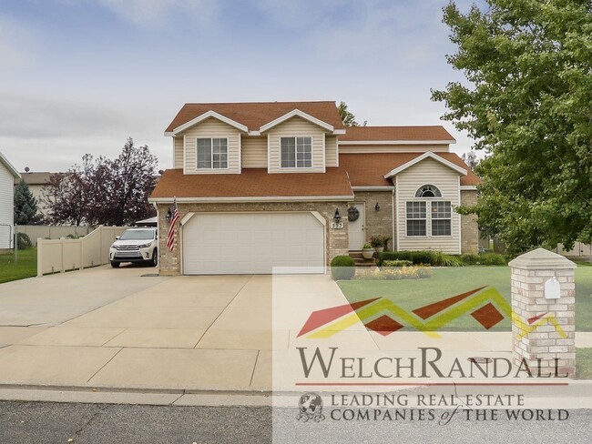Charming Single-Family Home in Clinton - Charming Single-Family Home in Clinton