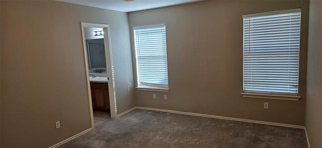 Photo - 204 Quail Hollow Dr