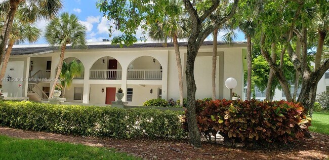 Photo - 4801 Martinique Pl Unit H1 UPDATED