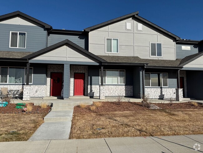 Building Photo - Brand new Townhome!