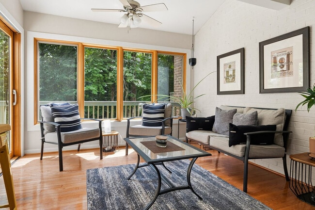 2210 Glencourse Ln Unit SI ID1609818P
