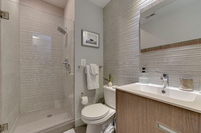Photo - 254 15th St SE Unit 2