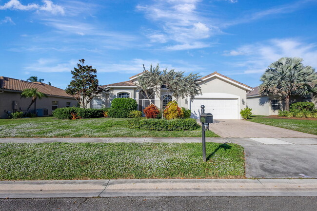 Photo - 11223 Edgewater Cir Casa