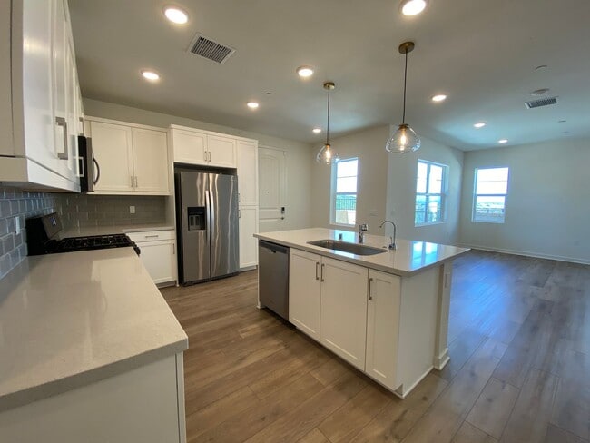 Photo - 3 bedroom 2.5 home with Canyon view in San Marcos!