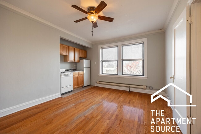 Building Photo - 4546 N Damen Ave Unit 409