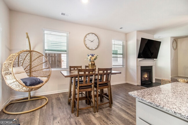 Photo - 836 Bentley Dr