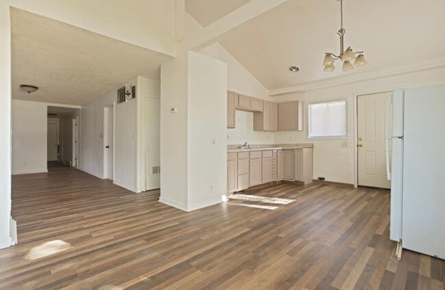 Photo - 4149 Hiland St