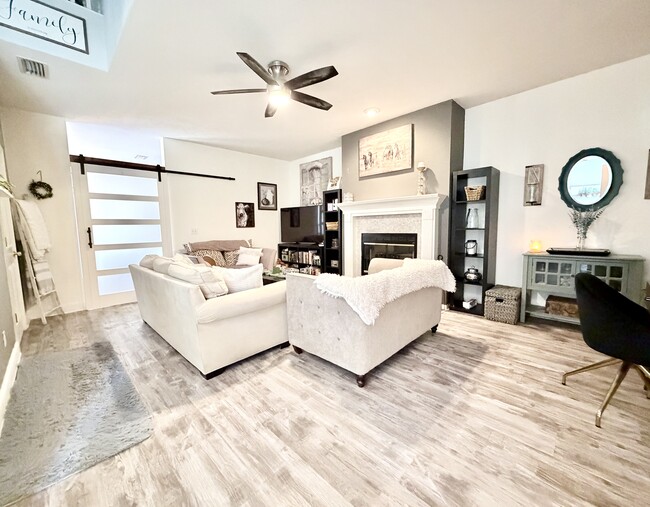 Photo - 11607 NW 18th Pl