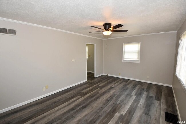 Photo - 821 W Purtscher Dr