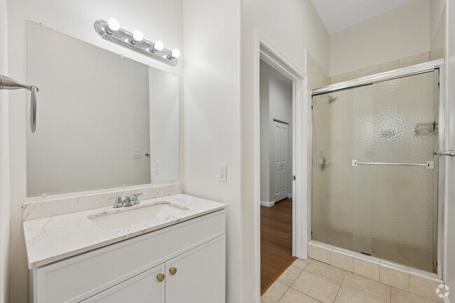 3BR, 3BA - 1421SF - Second Bathroom