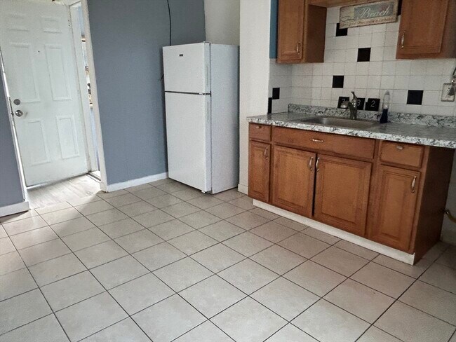 Photo - 332 Revere Beach Blvd Unidad 7