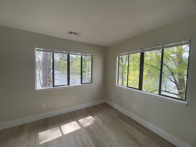 Photo - 6905 Cleaton Rd