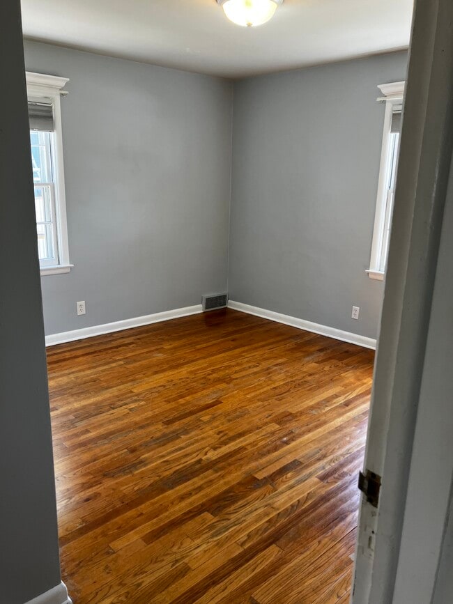 Photo - 42 Waubesa St