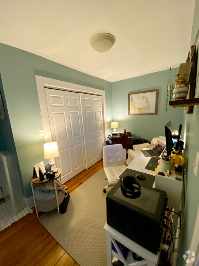 Building Photo - 975 Chestnut St Unit 1 Rental