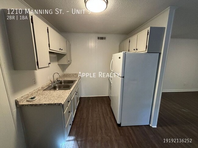 Photo - 1210 Manning St Unit 9