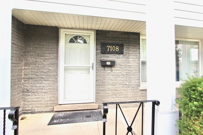 Photo - 7108 W Niles Ave