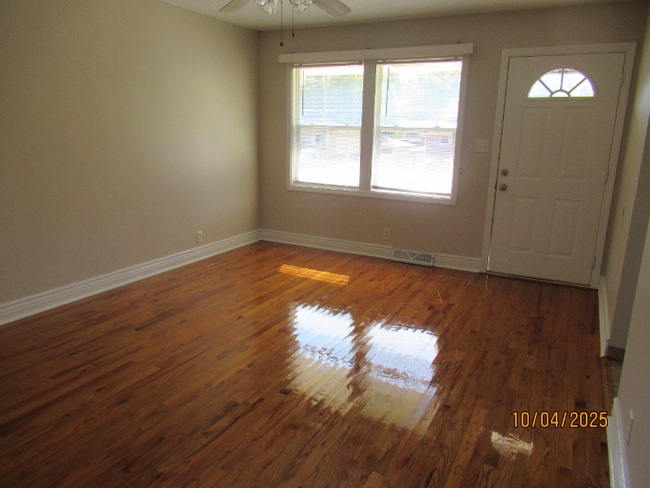 Photo - 400 Watrous Ave