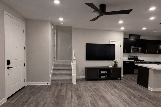 Photo - 1118 Delpy View Point