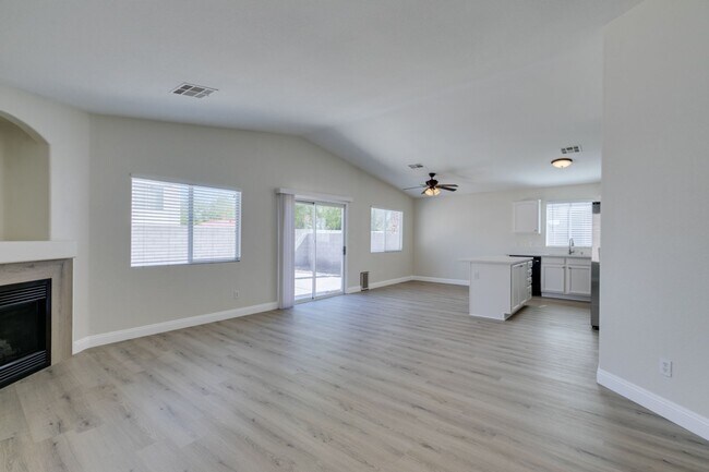 Photo - Stunning 3 bedroom, 2 bathroom house locat...