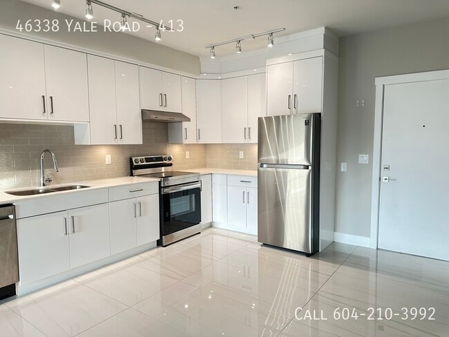 Building Photo - 2 Bedroom Condo at Yaletown Living Unit 413