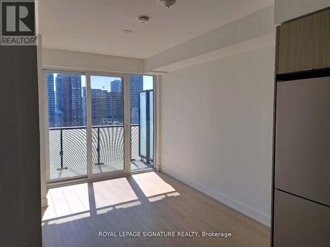 Photo - 575 Bloor St E Unit 1901