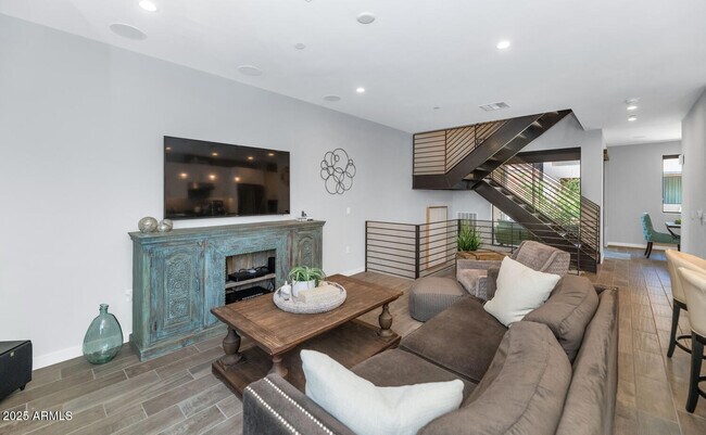6990 E 6th St Unit 1007