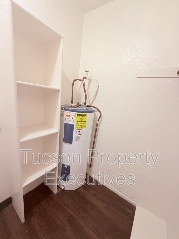 Photo - 660 S Tucson Blvd