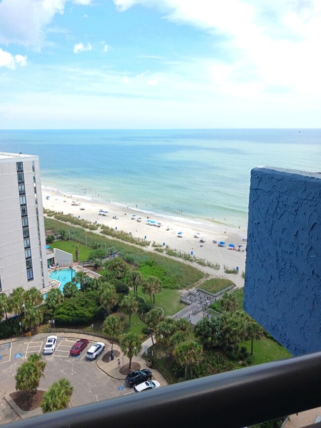 Building Photo - 2001 S Ocean Blvd Rental