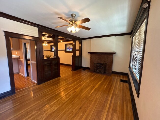 Photo - 4949 Nottingham Ave