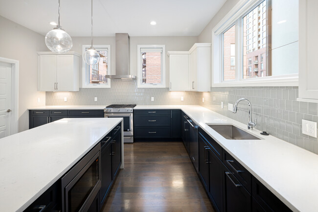 Kitchen - 80 W 10th Ave Townhome