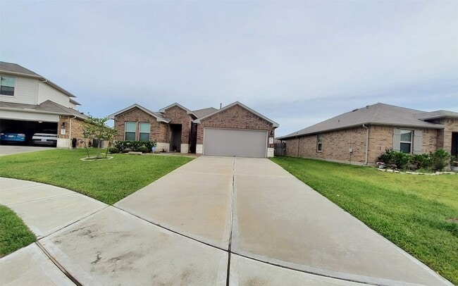 Photo - 22607 Castello Lakes Dr