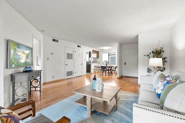 Photo - 999 W Evelyn Ave Unit APT 7