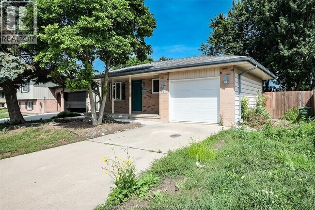Photo - 3309 Aurora Dr