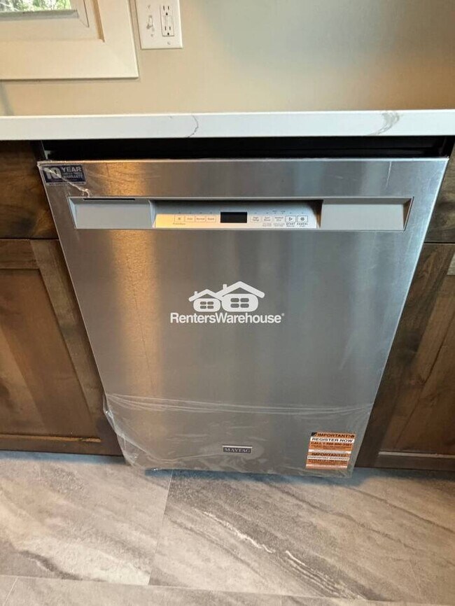 Photo - Available now - Beautifully Updated 4 Bedr...