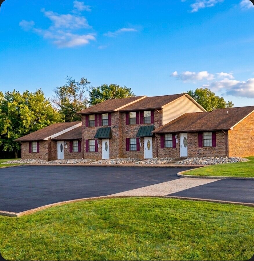 Photo - 639 E Elmwood St Unidad 3