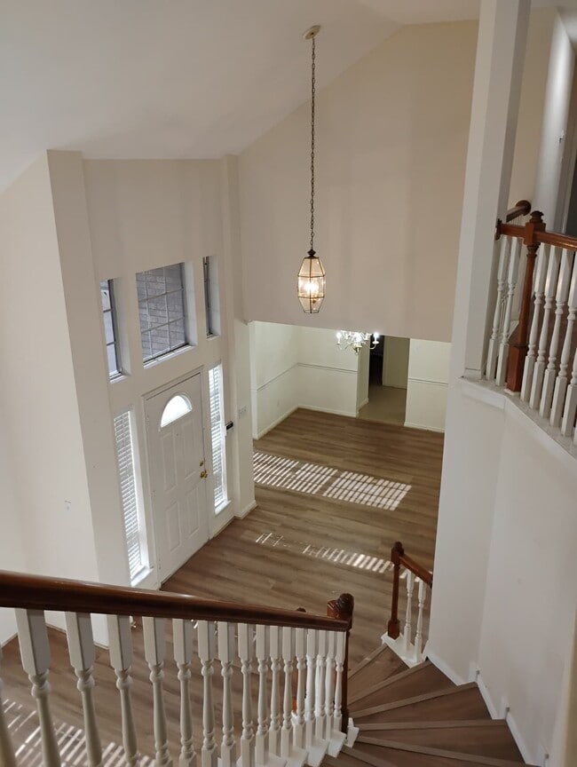 Photo - 231 Cedar Elm Ln