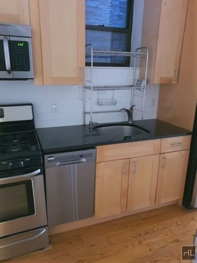 Photo - GARFIELD PLACE Unidad 2R