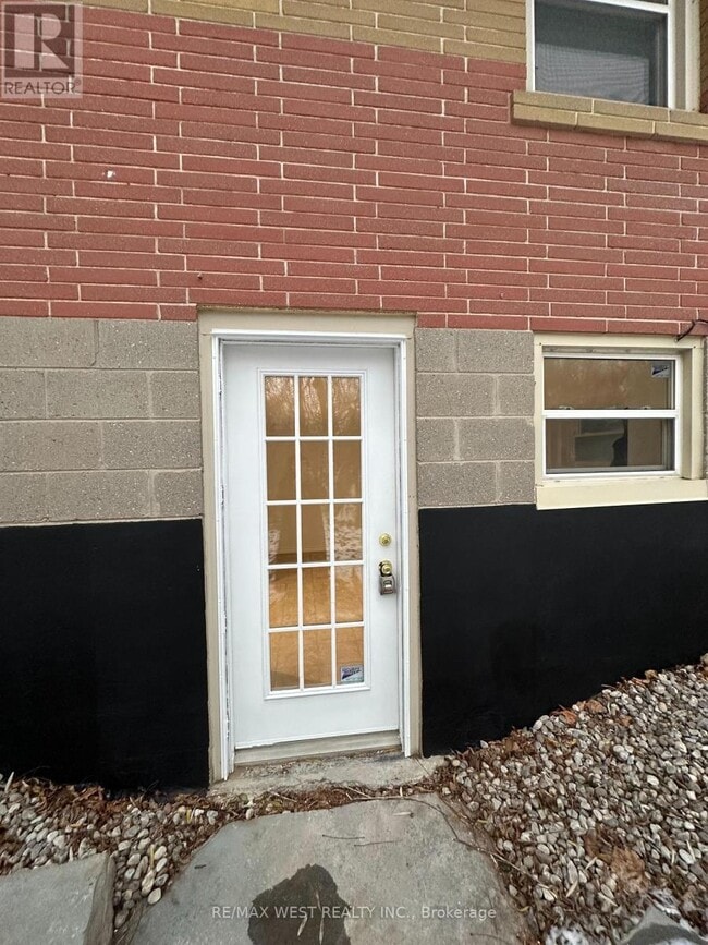 Photo - 6398 Kingston Rd